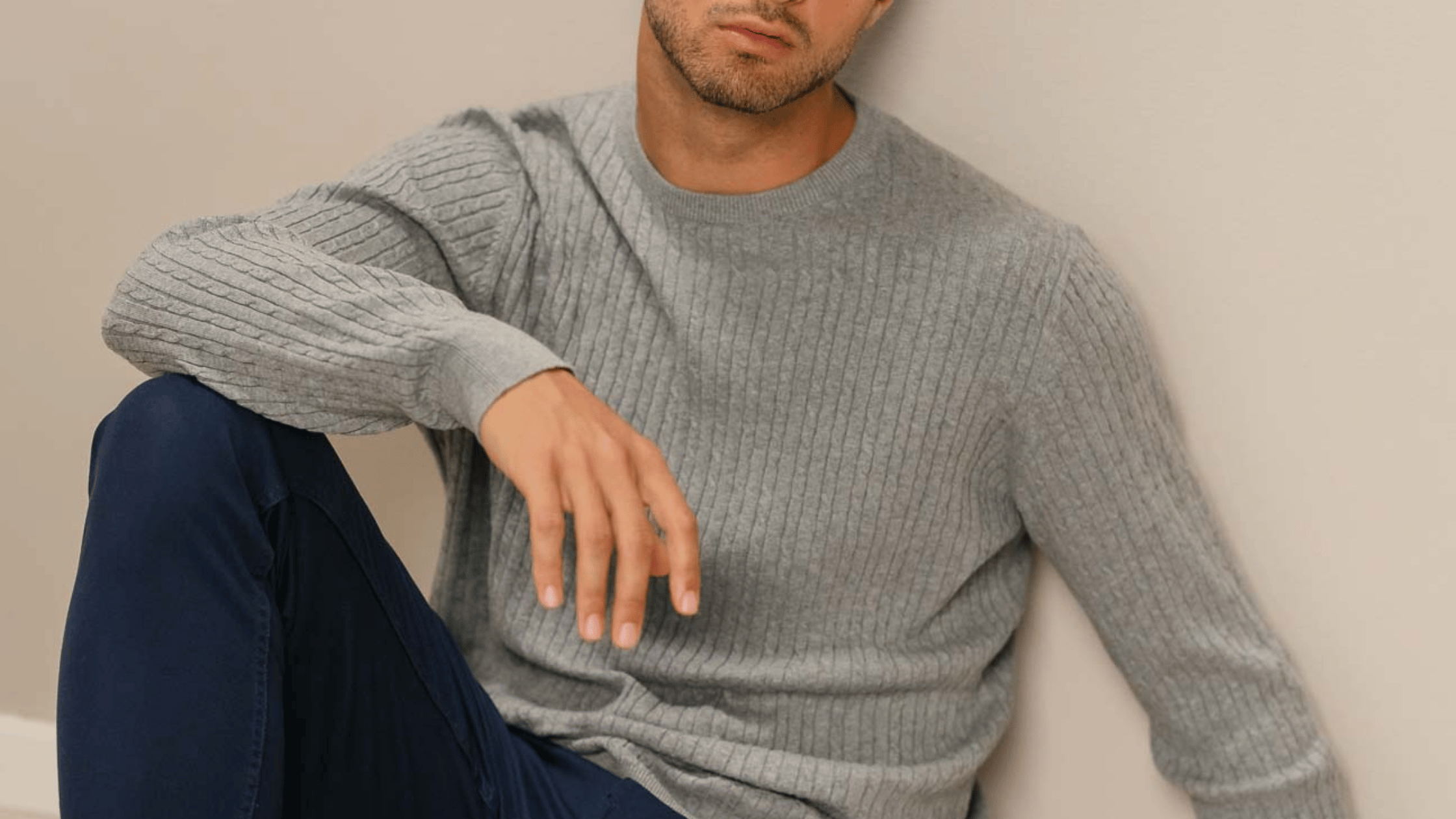 Breaking Style: The Ultimate Guide to Modern Crew Necks in 2024